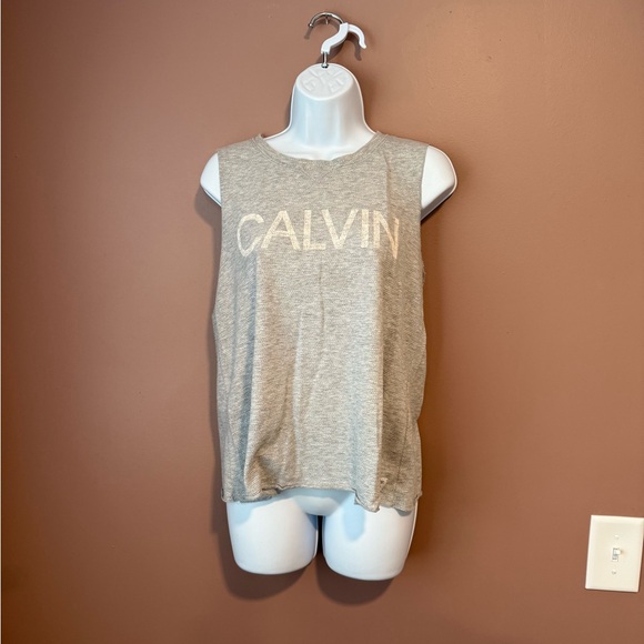 Bundle of workout tops - Picture 3 of 6